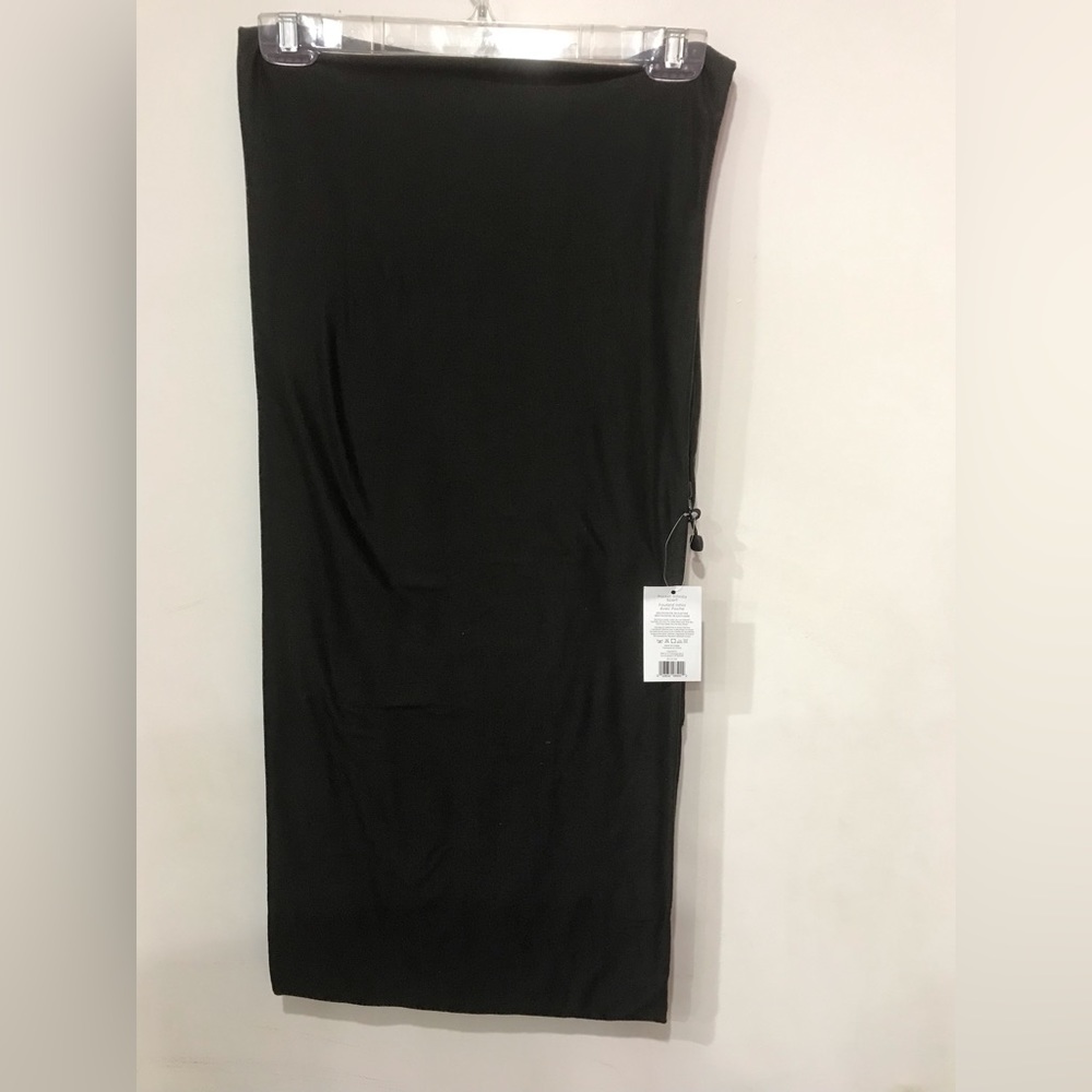 Beyond Yoga scarf with zipper pocket